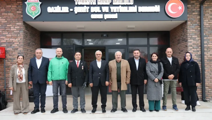 Gebze’de Şehitler Dualarla Yâd Edildi