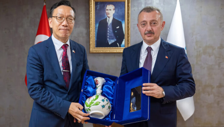 Güney Kore Başkonsolosu Taeyoung Park, Başkan Büyükakın’ı Ziyaret Etti