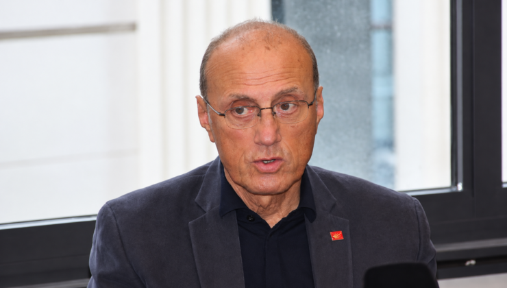 Hurşit Güneş’ten CHP’de istifa edenlere mesaj: “Benim koltuğum da gitti ama istifa etmedim”