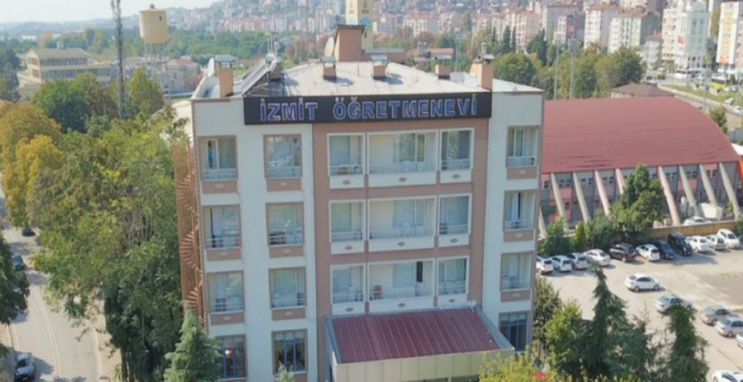 İzmit Öğretmenevi Kapanıyor!