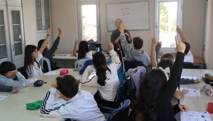 İzmit’te 450 Öğrenciye Ücretsiz LGS Hazırlık Desteği