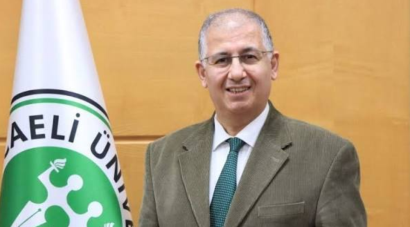 KOÜ Rektörü Zafer Cantürk’ten net mesaj: “Rektörlük seçimi gündemimde yok!”