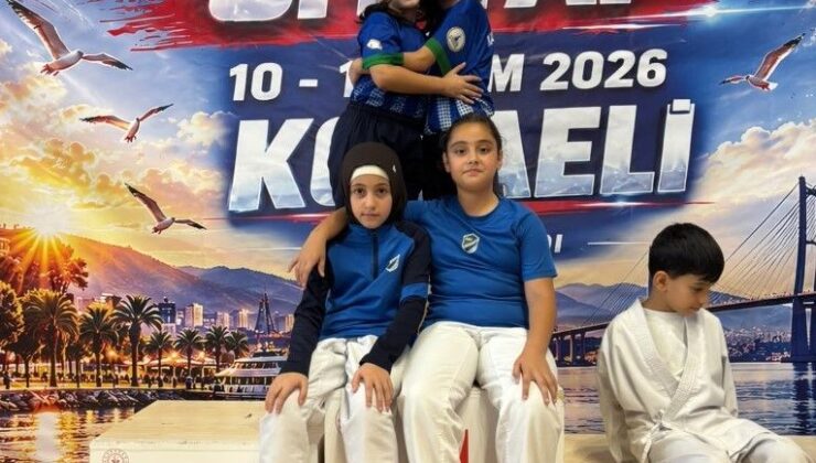 Kartepe Belediyespor Karate Takımı’ndan 18 Madalyalık Başarı