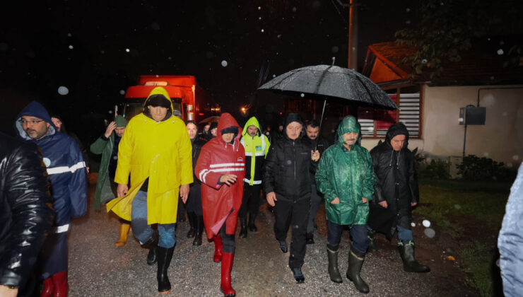 Kocaeli’de Gece Mesaisi! Vali Aktaş ve Büyükakın Sahaya İndi