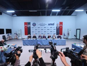 Kocaeli’de selzedelere nakit desteği başladı!