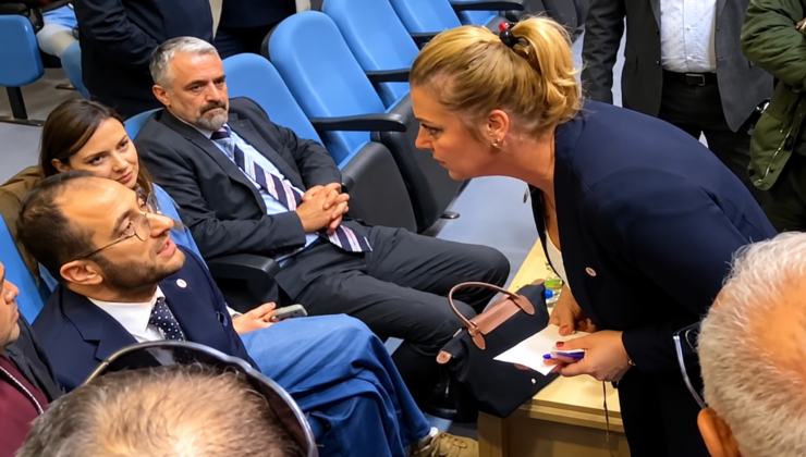 Körfez kongresinde sert tartışma! Yaprak Fidancı salonu terk etti