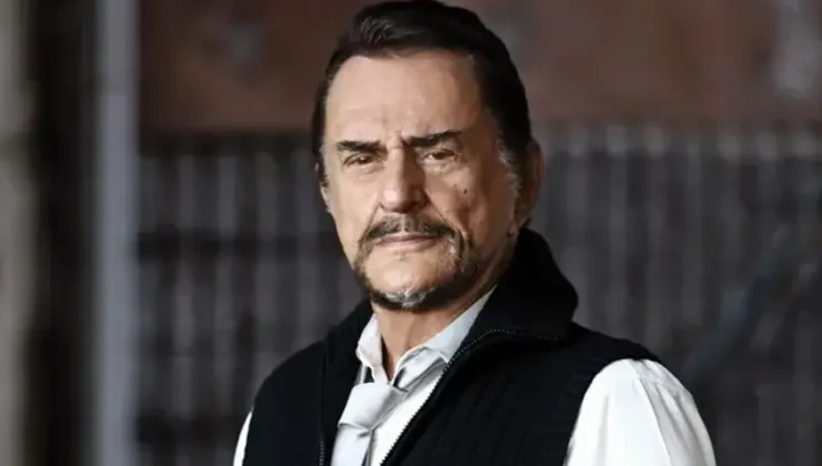 Şarkıcı Alpay hayatını kaybetti