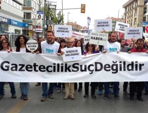 TGS Kocaeli’de sokağa çıkıyor: “Sansüre hayır, habere özgürlük!”