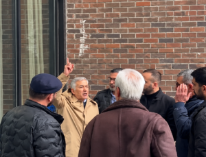 YENİ Parti Kocaeli Kongresi’nde Gerginlik! “Adamı Tehditle Geri Çekiyorlar!”